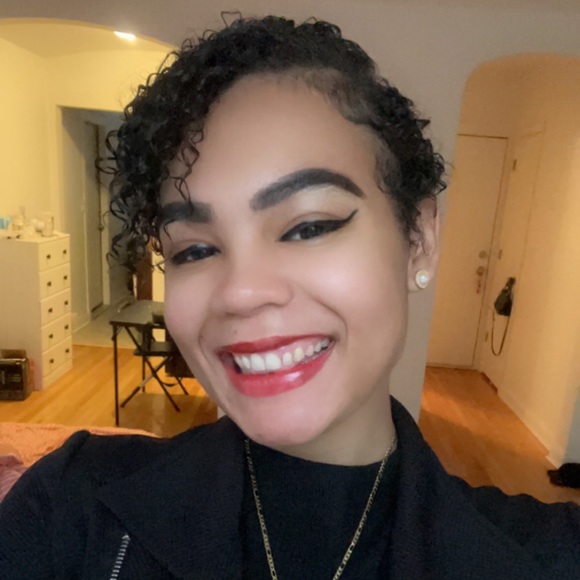 MEET YOUR SELLER 🙋‍♀️ - Picture 8 of 9